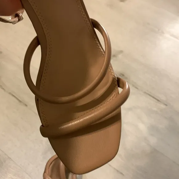 Steve Madden Brown Jaimeh Tubular Strap Sandals