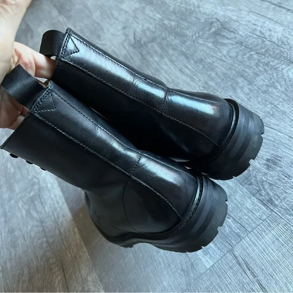 Steve Madden Kommbat Black Leather Boots Size 8