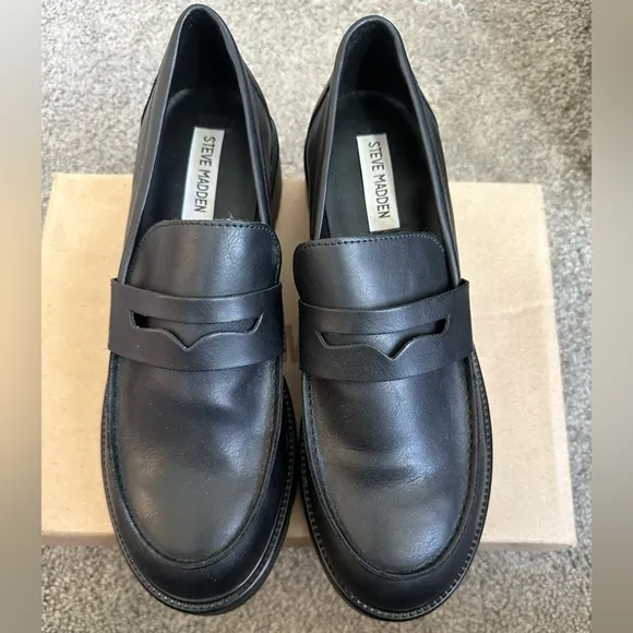 Steve Madden Lotto Loafer In Black