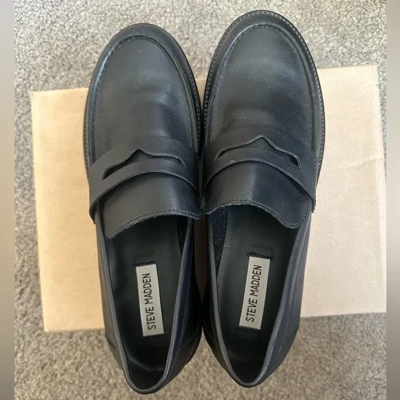 Steve Madden Lotto Loafer In Black
