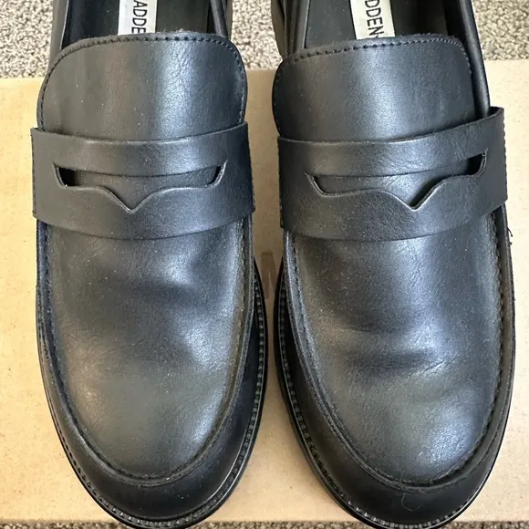 Steve Madden Lotto Loafer In Black