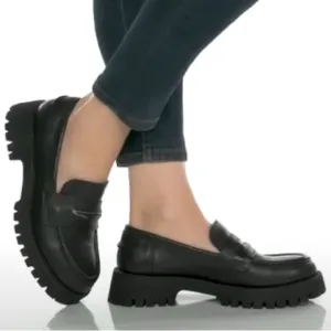 Steve Madden Lotto Loafer In Black