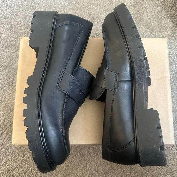 Steve Madden Lotto Loafer In Black