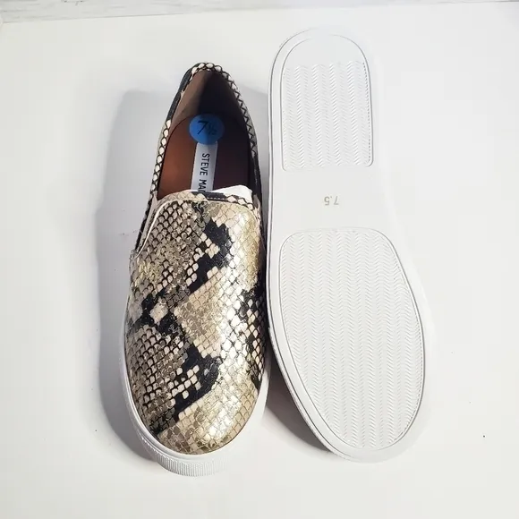 𝅺STEVE Madden Safary Snakeskin Slip On Sneakers