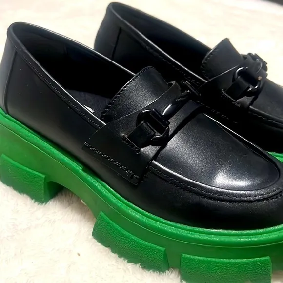 Steve Madden Size 6 Waterproof Bright Green Lug Sole Round Toe Loafers NEW