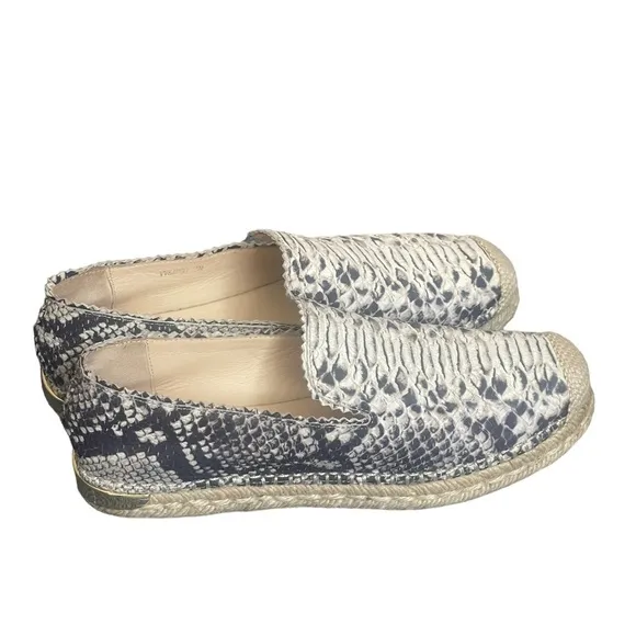 Stuart Weitzman Catalan SnakePrint Leather Slip on EspadrilleNatural size 5M