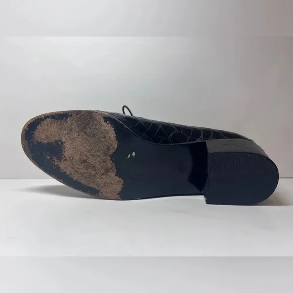 Stuart Weitzman Croc Lace up Loafers