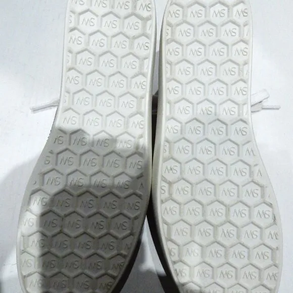 STUART WEITZMAN DARYL PINK METALLIC SNAKESKIN SNEAKERS IN SIZE 6.5B