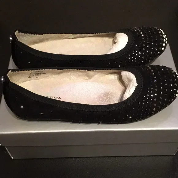 Stuart Weitzman Fannie Pearl flats