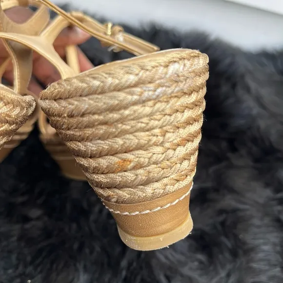 Stuart Weitzman “Flatty Old Gold Raffia” Sandals
