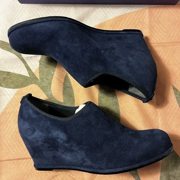 [Stuart Weitzman] Navy Blue Suede Wedged Ankle Boots