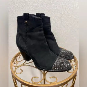 Stuart Weitzman Suede Crystal Studded Bootie Boots Size 6