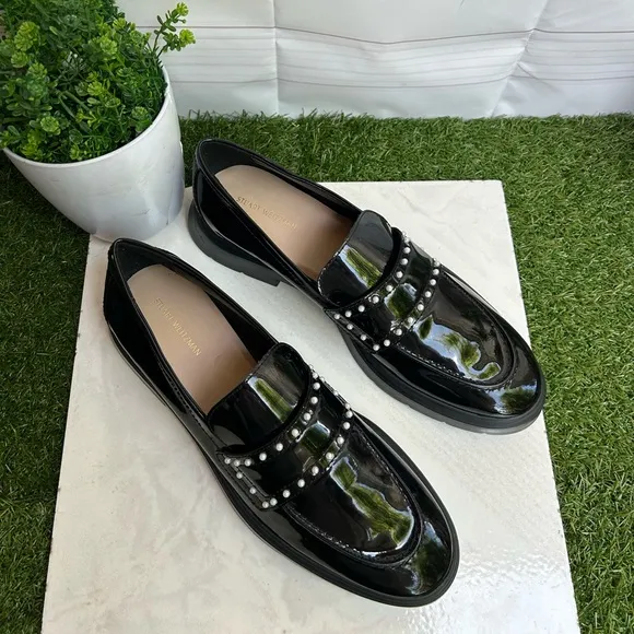 STUART WEITZMANDarcy Simulated Pearl Leather PennyLoafers Black Patent Sz 9.5