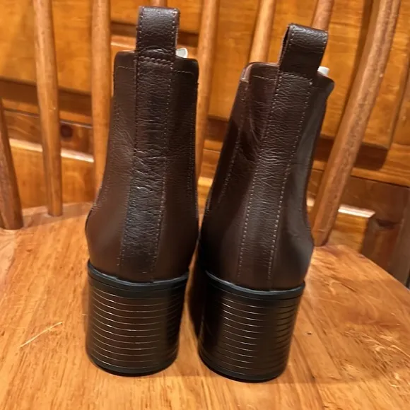 Stunning Clark’s Pull On Boots 🥾