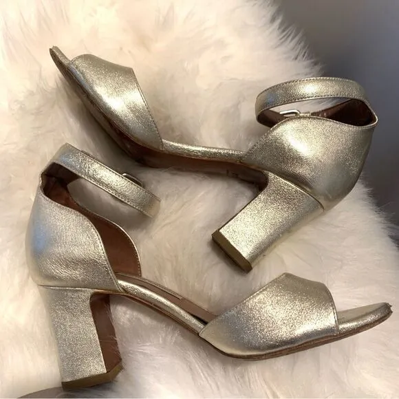 Tabitha Simmons Metallic Gold Open Toe Heel Sandals Size 5.5