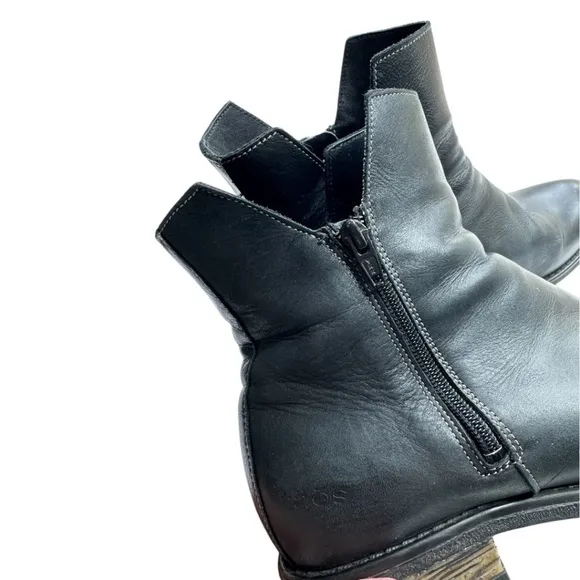 Taos Boots Zip It Leather Black Zip Up Casual Classic Ankle Shoes
