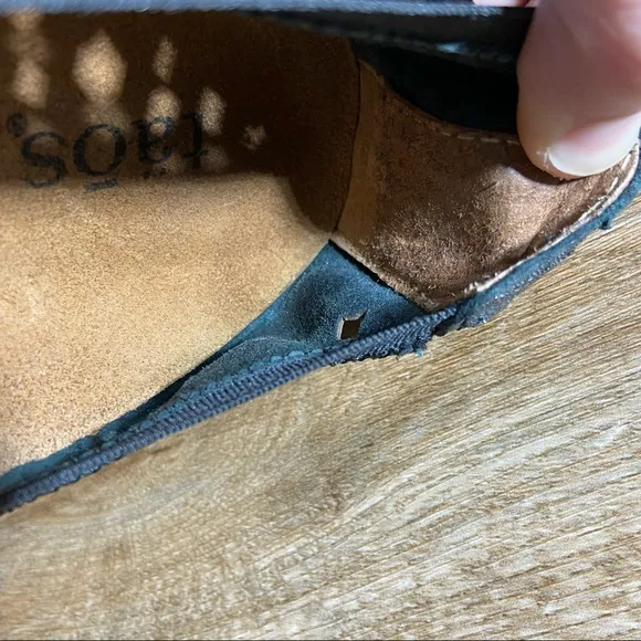 Taos Leather Flats Size 7  7.5