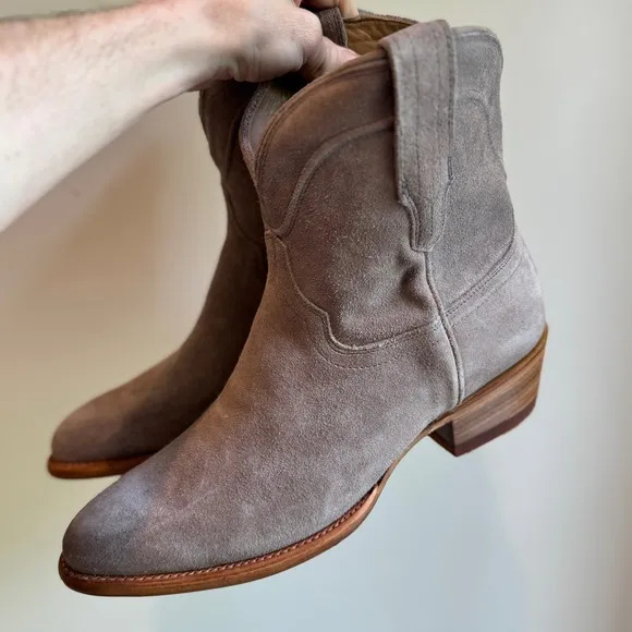 Tecovas Lucy Suede Western Cowboy Boots Booties Tan Sand Womens Size 9.5 NEW