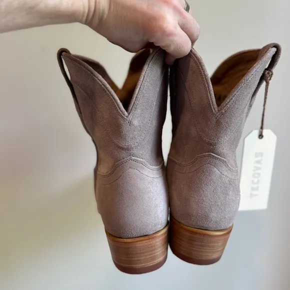 Tecovas Lucy Suede Western Cowboy Boots Booties Tan Sand Womens Size 9.5 NEW