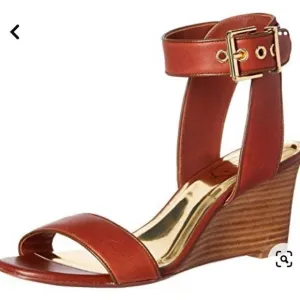 Ted Baker 39 Lernox Camel Brown Trim Stacked Wedge Sandals Gold Tone Hardware