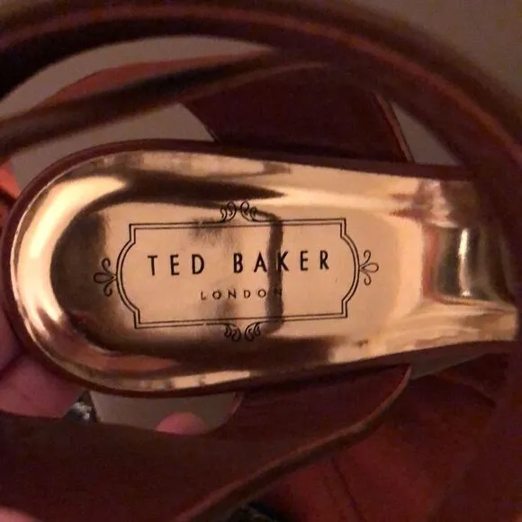 Ted Baker 39 Lernox Camel Brown Trim Stacked Wedge Sandals Gold Tone Hardware