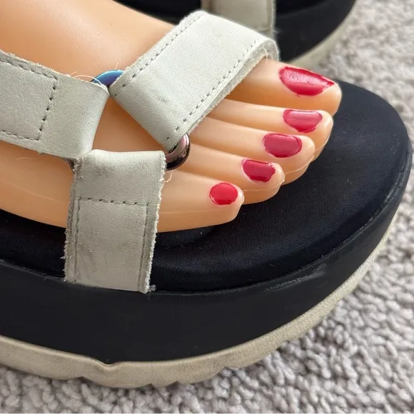 TEVA Leather Platform Sandals Size 8 Zamora Universal Adjustable Open Toe