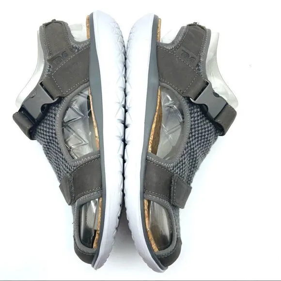 Teva Men’s Terra Float Fisher Sandals 9 Gray NWT