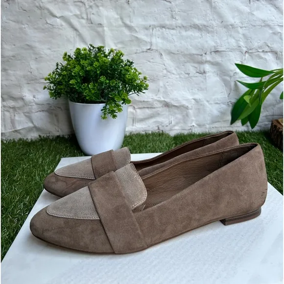 THE BLACKBIRD$150Oak Shimmer Suede women size 9.5 new