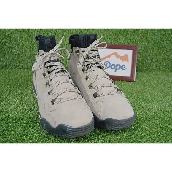 The North Face Sport Back-to-berkeley III - FLAX/ASPHALTGRY. - Men's Size 12