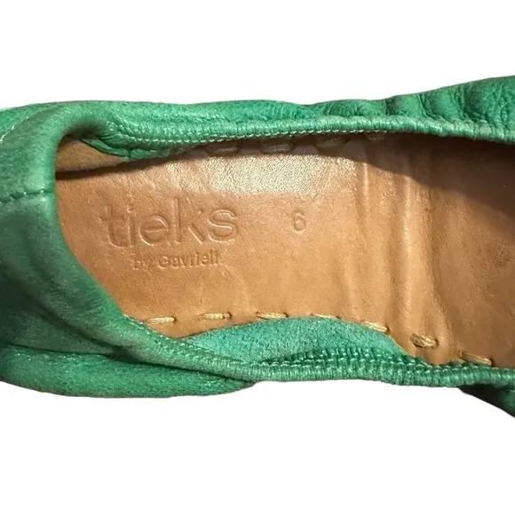 Tieks Green Ballet Flats Size 6 Comfy Staple Slip On