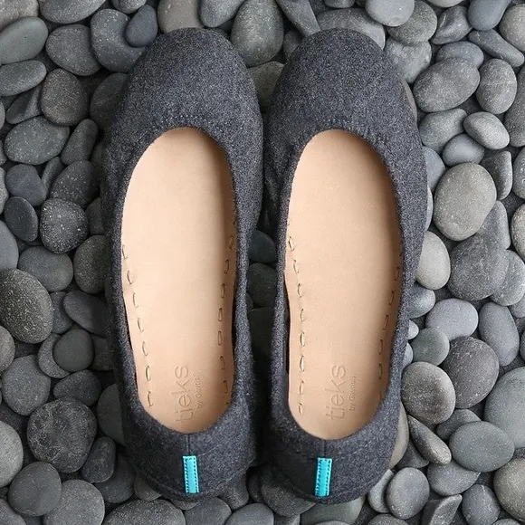 TIEKS Vegan Wool Greystone Flats - Sz 7