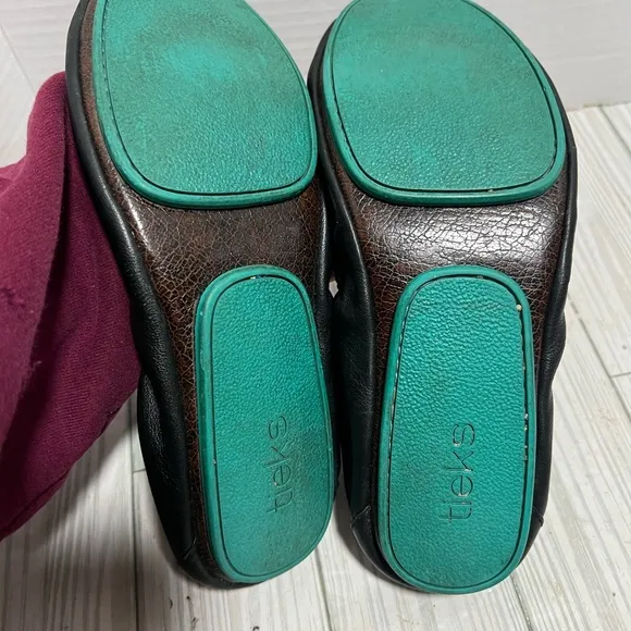Tieks | Women's Matte Black Leather Slip On Ballet Flats Size 8