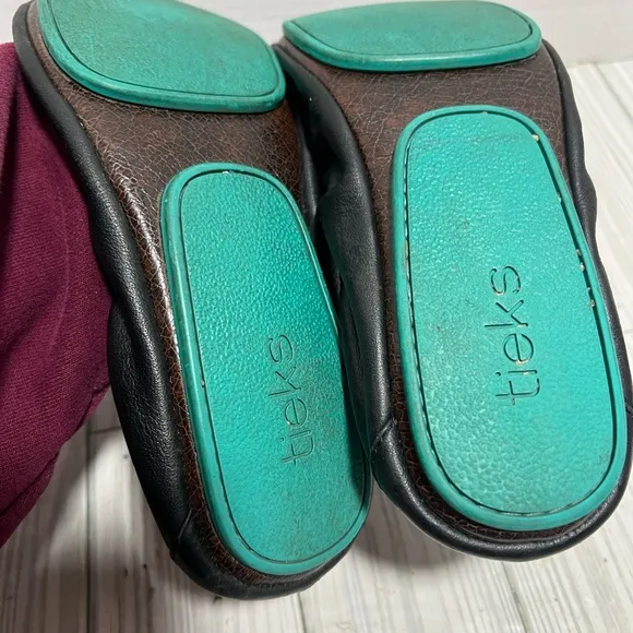 Tieks | Women's Matte Black Leather Slip On Ballet Flats Size 8