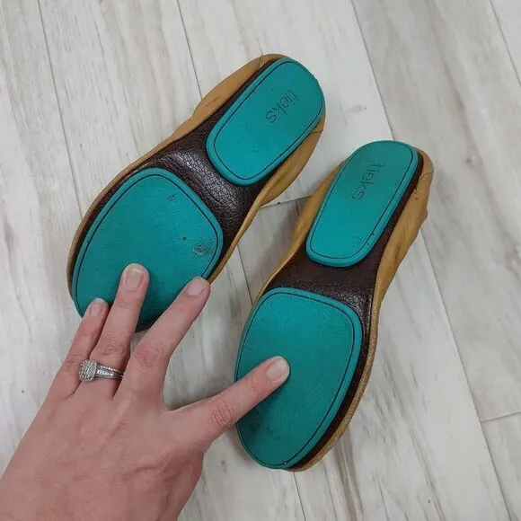 Tieks Ballet Flats Slip On Camel Tan Womens Shoes Size 7.
