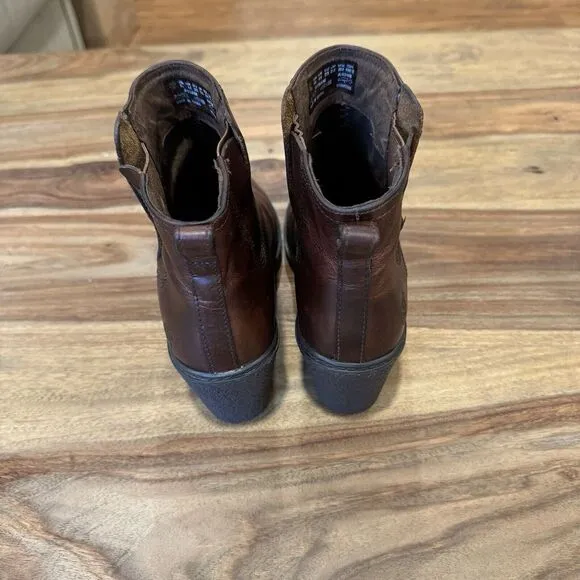 TIMBERLAND AMSTON Women's Chelsea Boots Brown Leather Pull On Size 6.5 Wedge