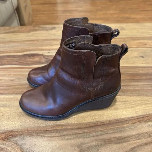 TIMBERLAND AMSTON Women's Chelsea Boots Brown Leather Pull On Size 6.5 Wedge