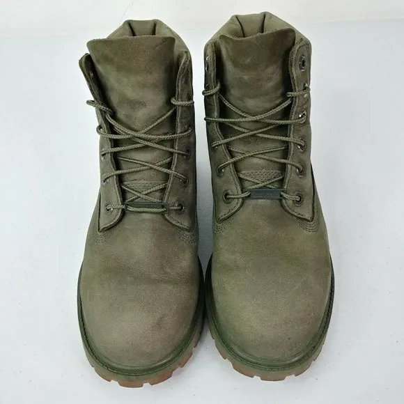 Timberland Boots Color Olive / Military Green Youth / Boys Size 6.5