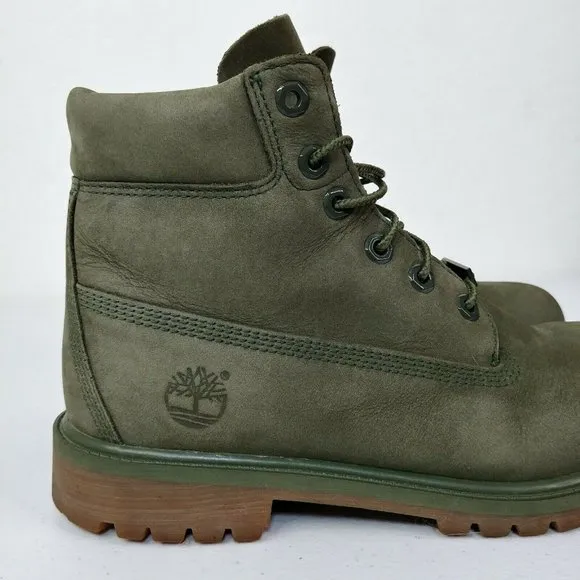 Timberland Boots Color Olive / Military Green Youth / Boys Size 6.5