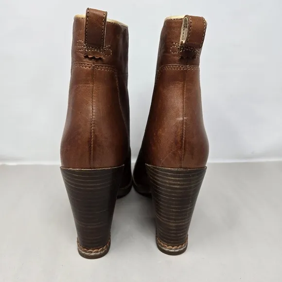 Timberland Womens Bootie Size 10 Marge Short Pull On Carmel Leather Chunk Heels