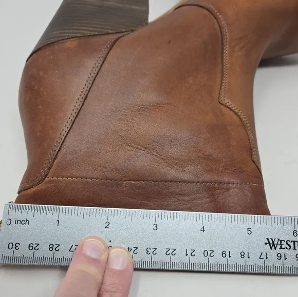 Timberland Womens Bootie Size 10 Marge Short Pull On Carmel Leather Chunk Heels