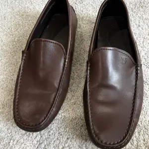Tod's Brown Leather Slip-On Loafers