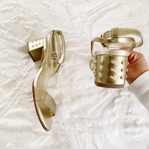 Tod’s Gommini Mid Heel Sandal Size 7.5