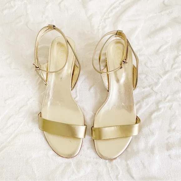 Tod’s Gommini Mid Heel Sandal Size 7.5