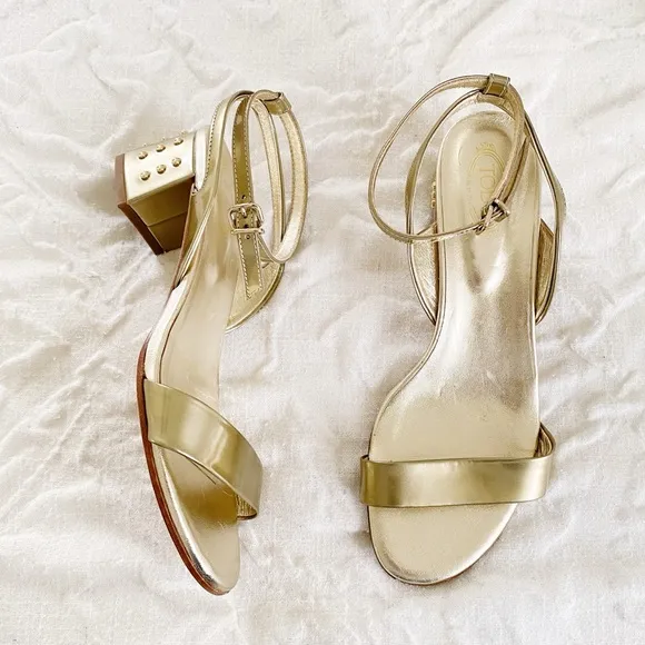 Tod’s Gommini Mid Heel Sandal Size 7.5