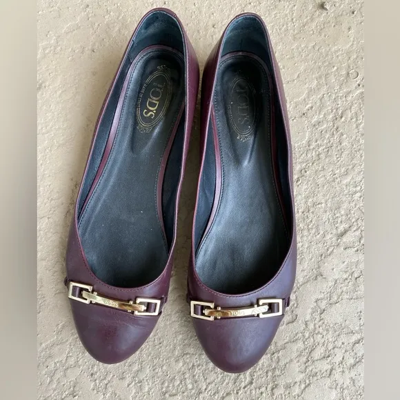 Tod's Leather Ballet Flats Burgundy 37.5/ 7.5 Elegant Slim Pale-gold Hardware