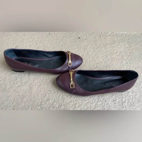 Tod's Leather Ballet Flats Burgundy 37.5/ 7.5 Elegant Slim Pale-gold Hardware