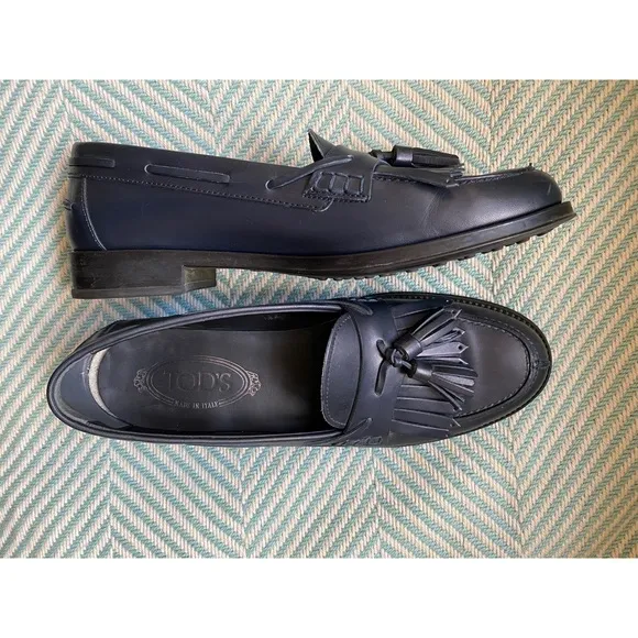 TOD’S Navy Blue Leather Tassel Fringe Loafers