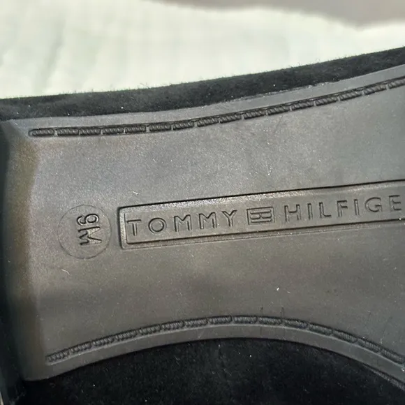Tommy Hilfiger Women's Hansun2 Pointed Toe Loafers Size 9