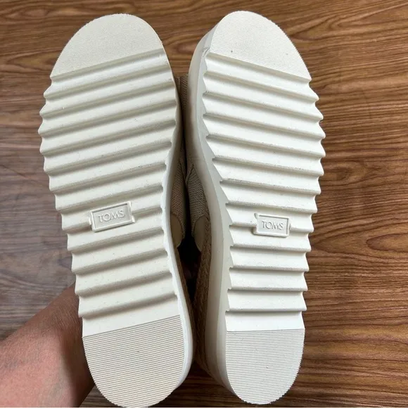 TOMS Diana Platform Sandals Natural Ivory NEW - Size 8.5W