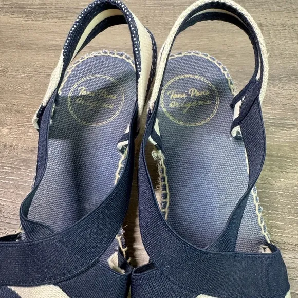 Toni Pons Verges Blue/White espadrilles size 39/US8.5-9 EUC